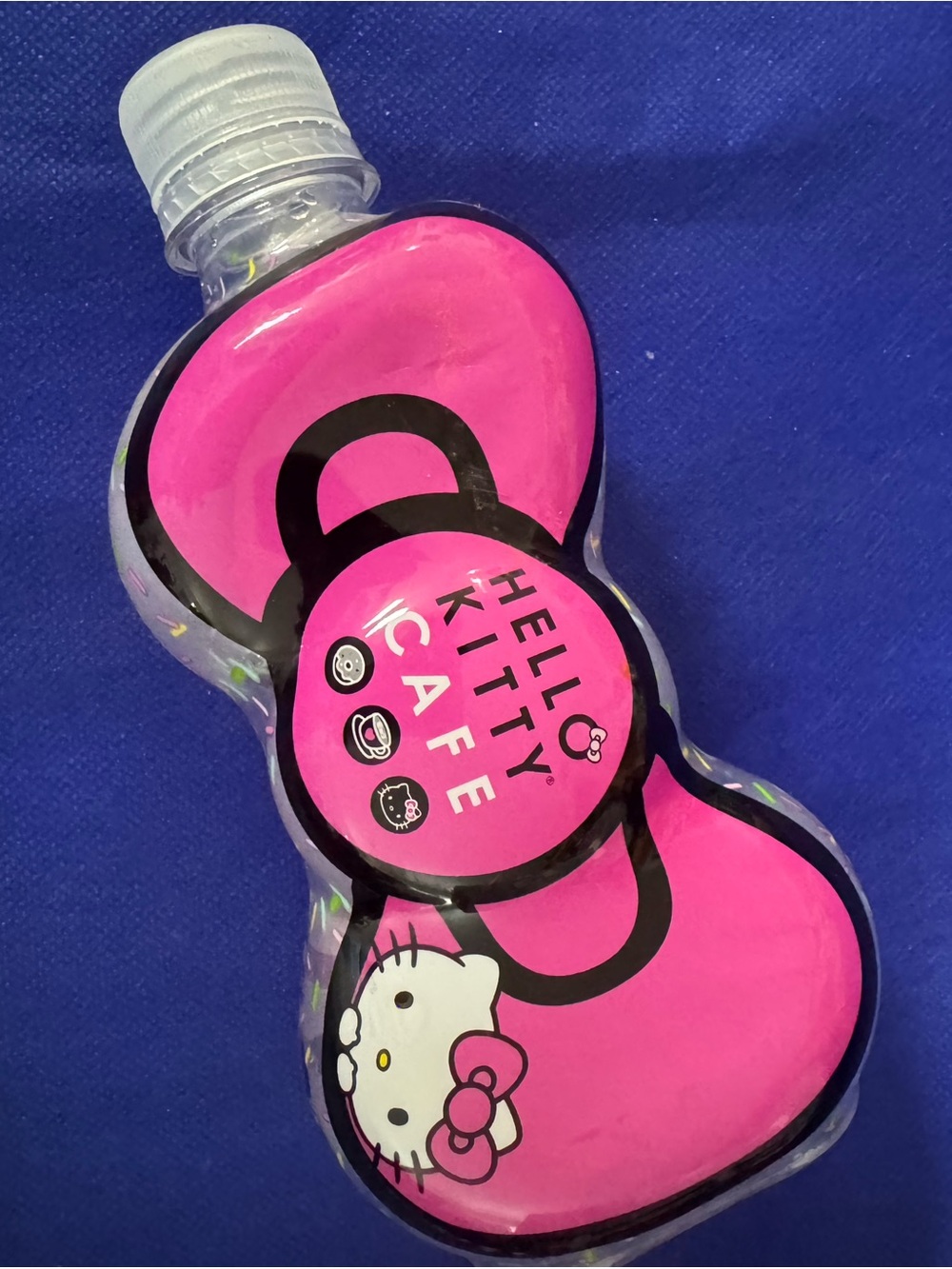 🎀 Hello Kitty Cafe Pink Bow Cute souvenir plastic water Bottle. Used once/clean